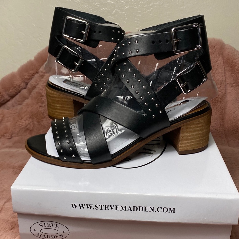New Women’s Steve Madden Adrien Sandals 6.5